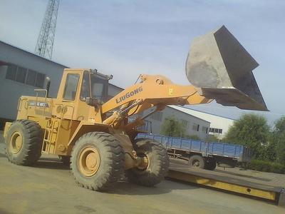 天津順通飛翔工程機(jī)械銷售中心 專業(yè)提供優(yōu)質(zhì)二手50鏟車及豐富樣板圖